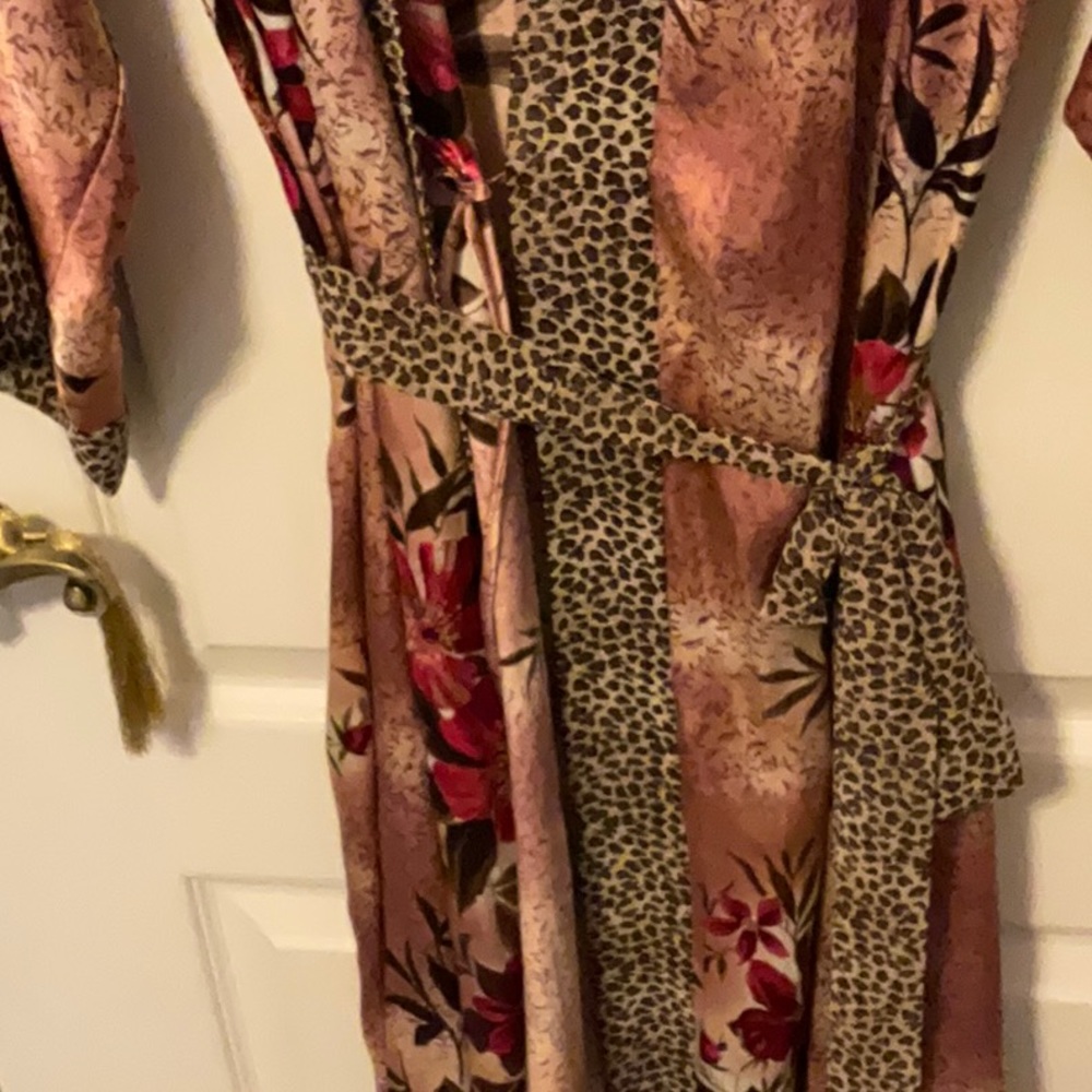 True Beauty by Emme Floral Leopard Robe NWT - Picture 5 of 9